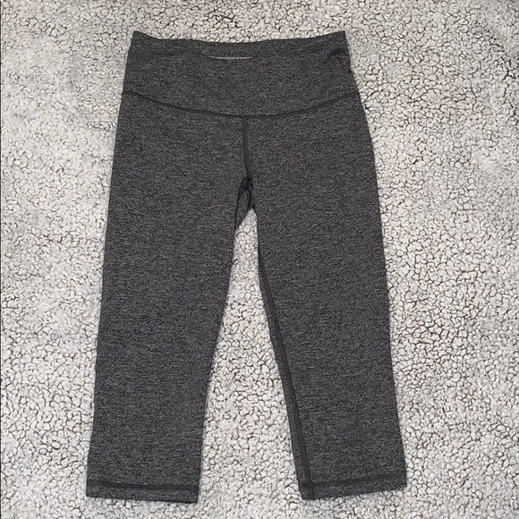 Grey cropped Victoria Secret sport leggings - Picture 1 of 4